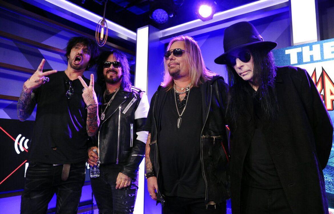 Is MÖTLEY CRÜE Planning On Recording A Studio Album With New Singer?