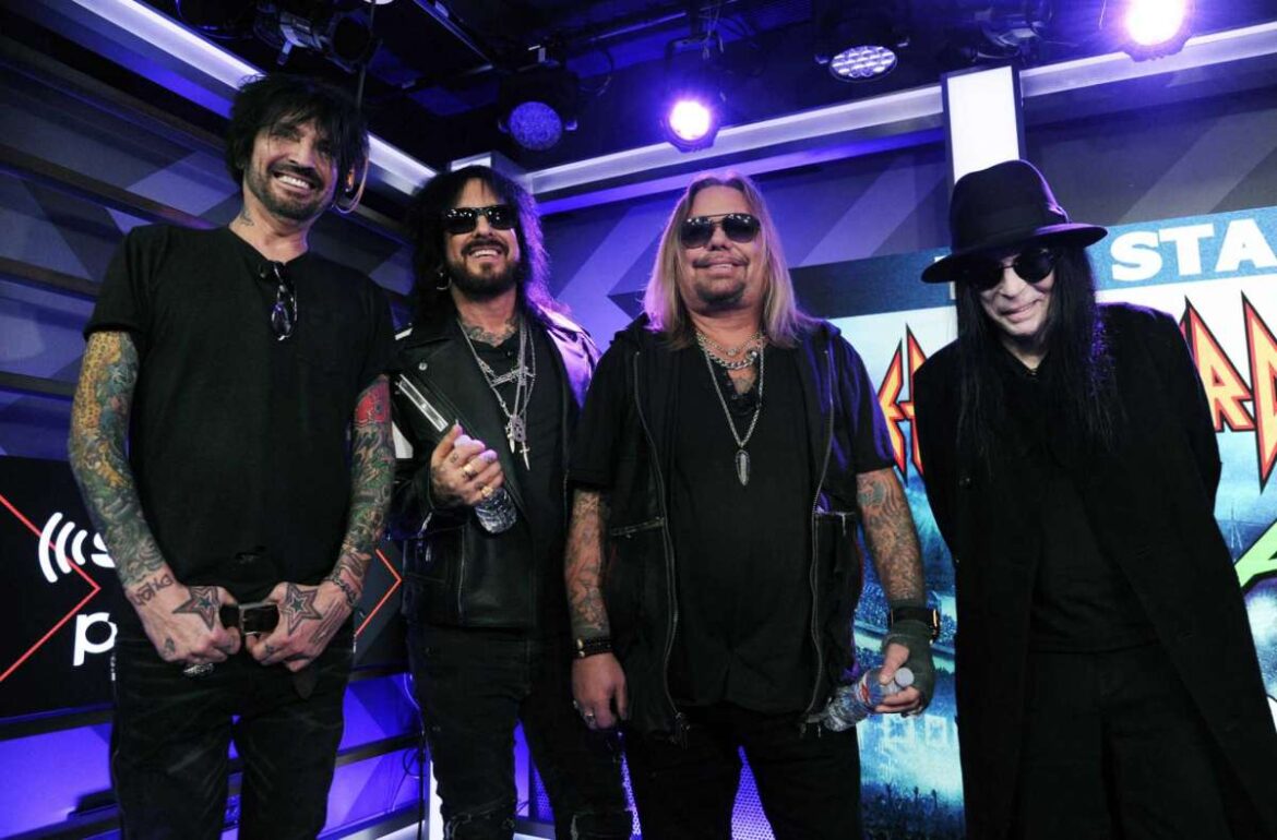 MÖTLEY CRÜE – Fan Eats 18 McRib Sandwiches Only To Find Out Crue Backed Contest Is A Hoax!