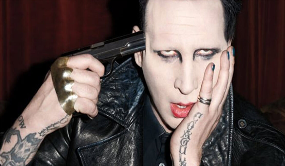 Marilyn Manson – Turns Himself Into Police For Alleged Assault